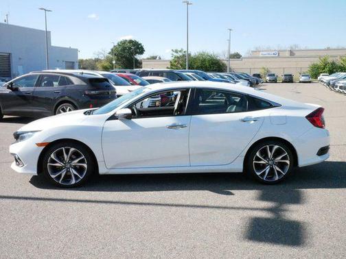 2019 Honda Civic Touring