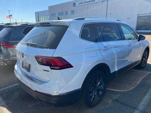 Pure White 2022 Volkswagen Tiguan 2.0T SE 4MOTION