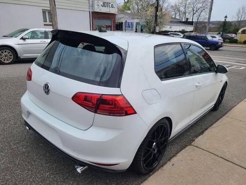 Pure White 2016 Volkswagen Golf GTI 2.0T S 4-Door