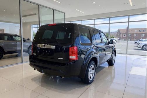 Crystal Black Pearl 2012 Honda Pilot LX