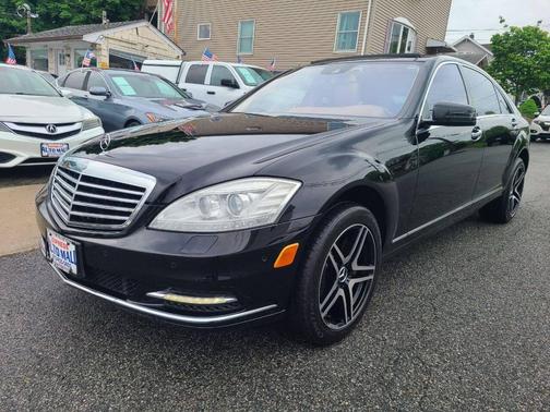 Black 2013 Mercedes-Benz S-Class 4MATIC