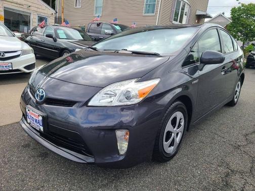 Winter Gray Metallic 2015 Toyota Prius Four