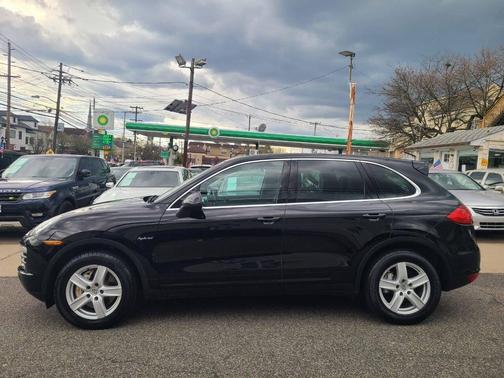 Black 2013 Porsche Cayenne Cayenne S Hybrid