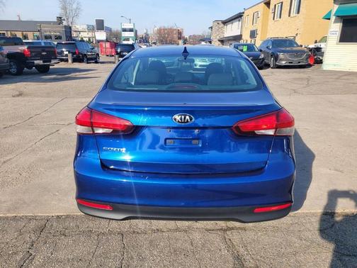 Deep Sea Blue 2017 Kia Forte LX