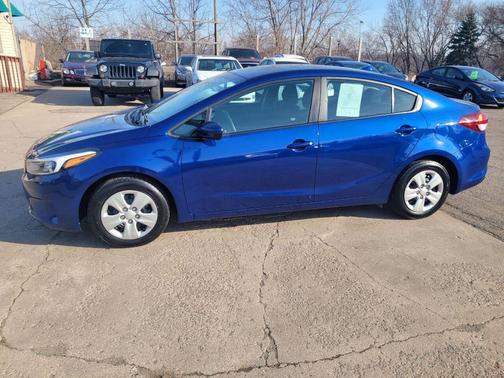 Deep Sea Blue 2017 Kia Forte LX