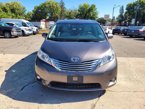 2011 Toyota Sienna XLE Limited