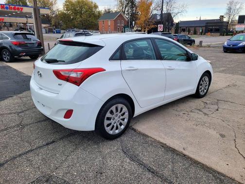 2016 Hyundai Elantra GT Base