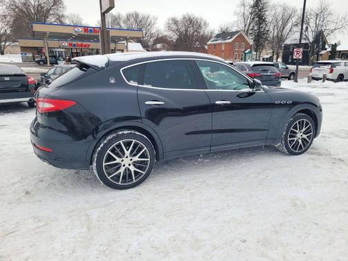2017 Maserati Levante S