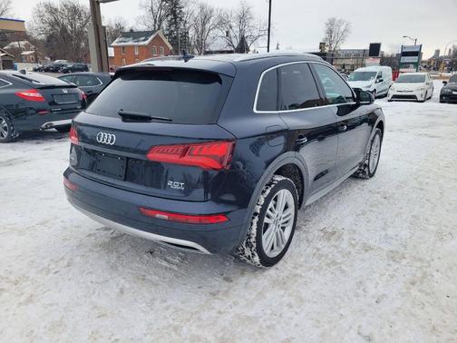 2018 Audi Q5 2.0T Premium Plus