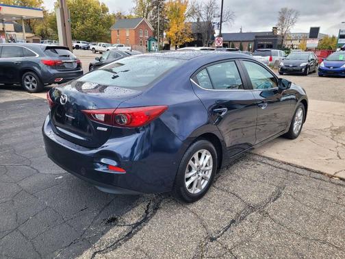 2016 Mazda Mazda3 i Sport