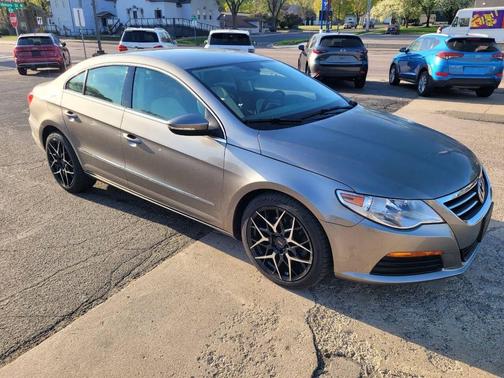 Reflex Silver Metallic 2012 Volkswagen CC Sport