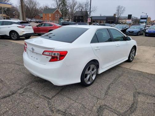 2013 Toyota Camry SE