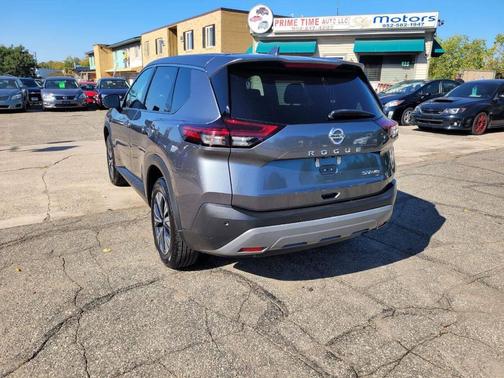 2021 Nissan Rogue SV