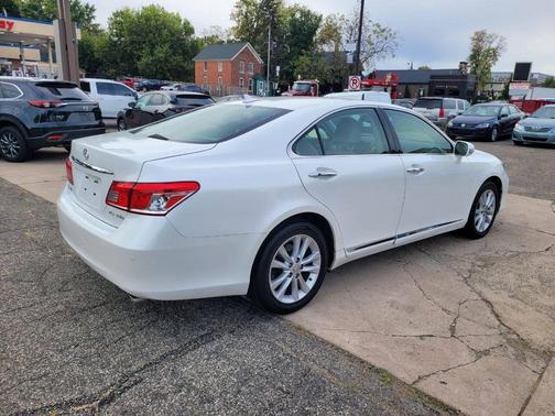 2010 Lexus ES 350 Base