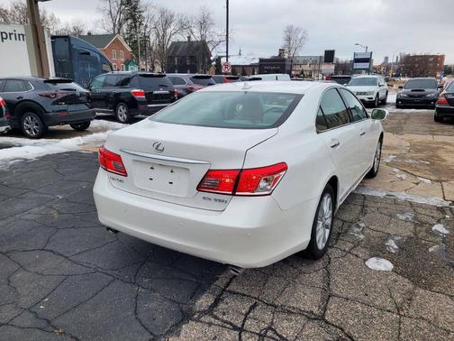 2010 Lexus ES 350 Base