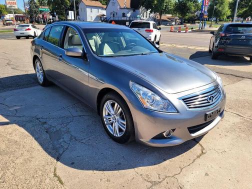 2013 INFINITI G37x Base