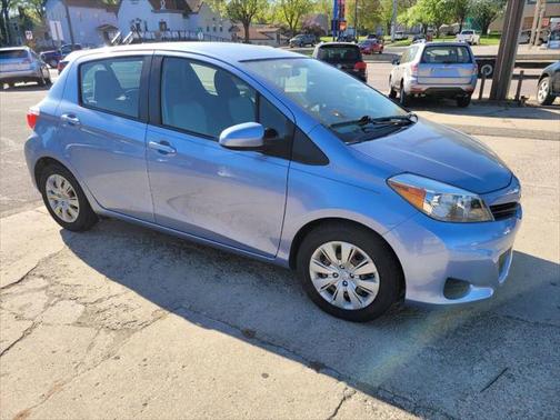 2012 Toyota Yaris L