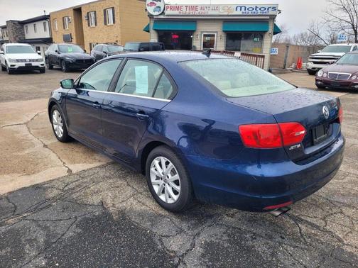 Tempest Blue Metallic 2014 Volkswagen Jetta Auto SE w/Connectivity