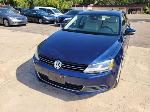Tempest Blue Metallic 2014 Volkswagen Jetta Auto SE w/Connectivity