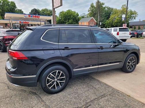 2021 Volkswagen Tiguan 2.0T SE 4MOTION