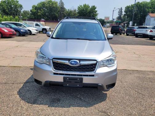 Ice Silver Metallic 2014 Subaru Forester 2.5i Premium