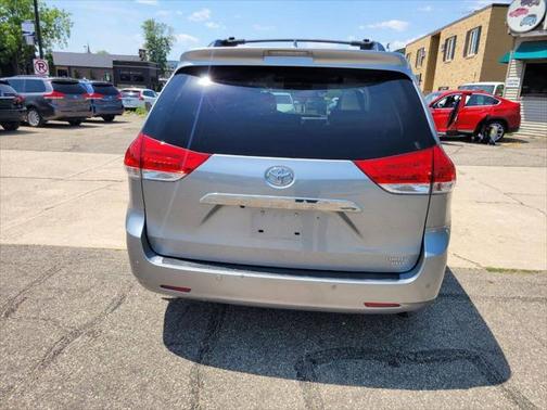 2014 Toyota Sienna XLE