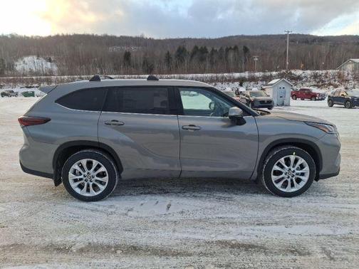 2026 Toyota Highlander Limited