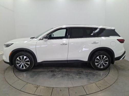 2025 INFINITI QX60 Pure