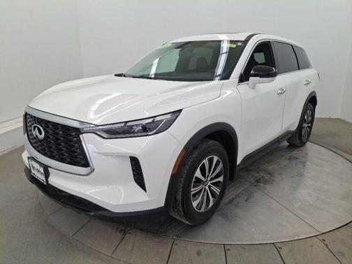 2025 INFINITI QX60 Pure