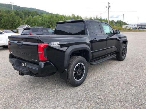 2025 Toyota Tacoma Hybrid TRD Off Road