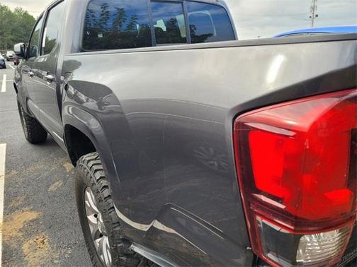 2020 Toyota Tacoma SR