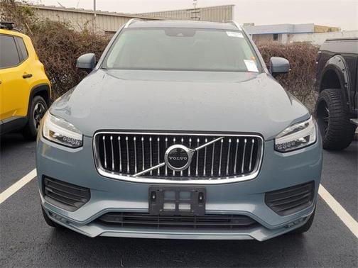 2020 Volvo XC90 T5 Momentum 7 Passenger