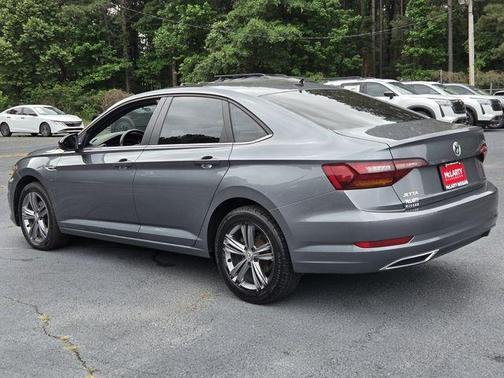 Platinum Gray Metallic 2019 Volkswagen Jetta 1.4T R-Line