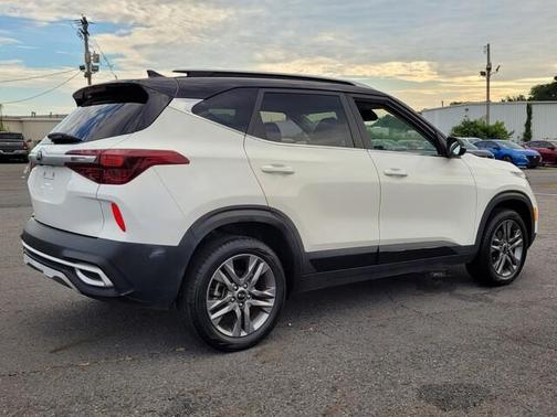 2021 Kia Seltos S