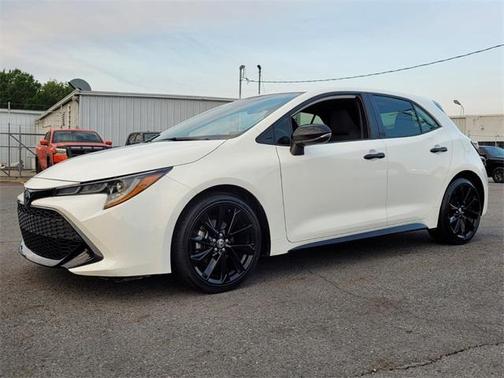 2022 Toyota Corolla Hatchback SE Nightshade
