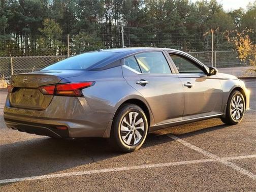 2025 Nissan Altima S