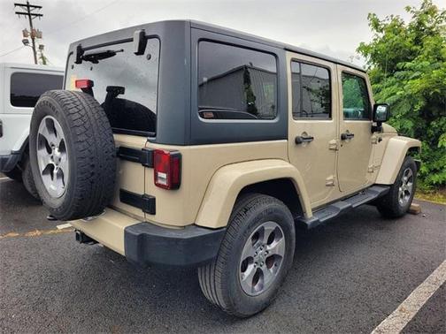2016 Jeep Wrangler Unlimited Sahara