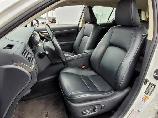 2017 Lexus CT 200h Base