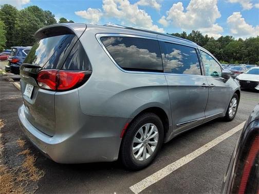 2018 Chrysler Pacifica Touring-L