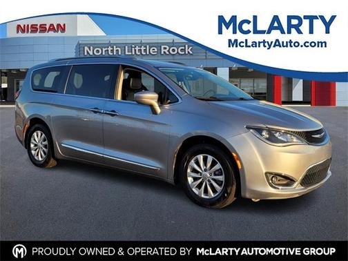 2018 Chrysler Pacifica Touring-L
