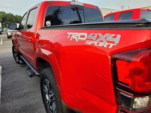 2018 Toyota Tacoma TRD Sport