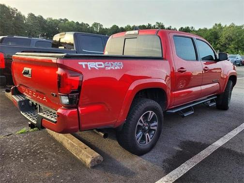 2018 Toyota Tacoma TRD Sport