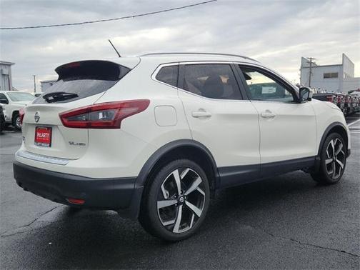 2022 Nissan Rogue Sport SL