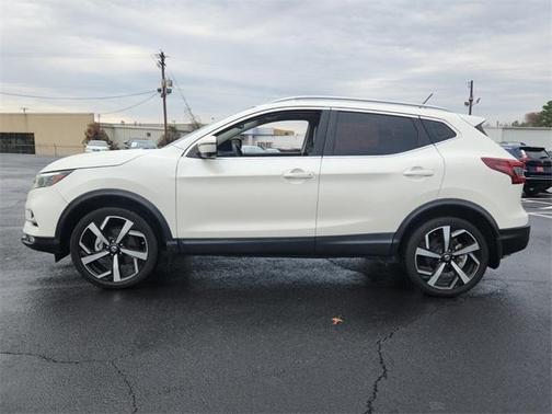 2022 Nissan Rogue Sport SL