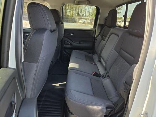 Glacier White 2026 Nissan Frontier SV