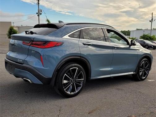 2022 INFINITI QX55 LUXE