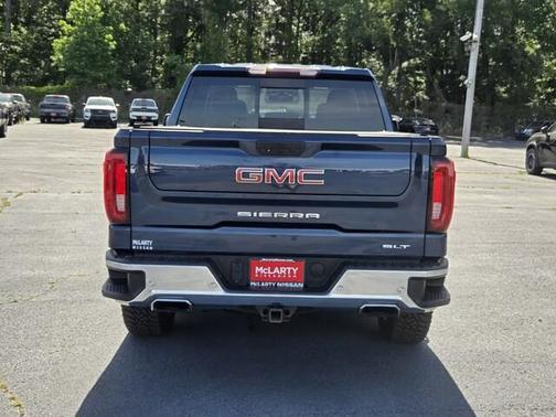 Pacific Blue Metallic 2021 GMC Sierra 1500 SLT