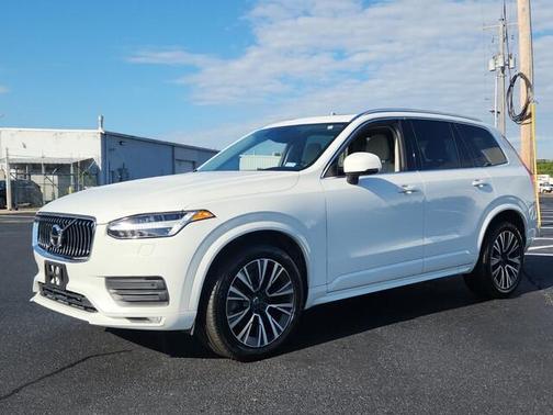 2020 Volvo XC90 T6 Momentum 7 Passenger