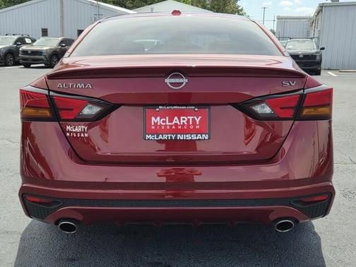 Scarlet Ember 2024 Nissan Altima 2.5 SV