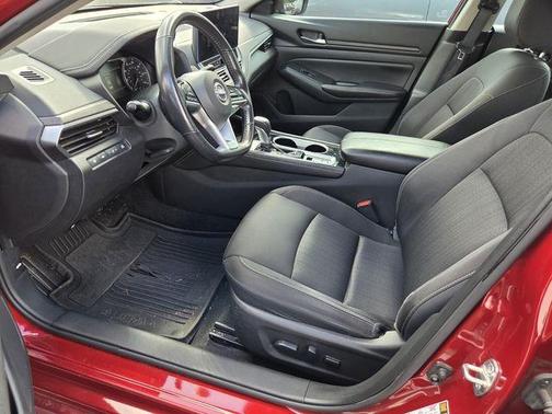 Scarlet Ember 2024 Nissan Altima 2.5 SV